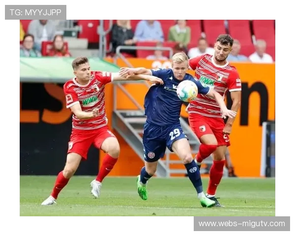 奥格斯堡1-1战平门兴格拉德巴赫,德米罗维奇点射